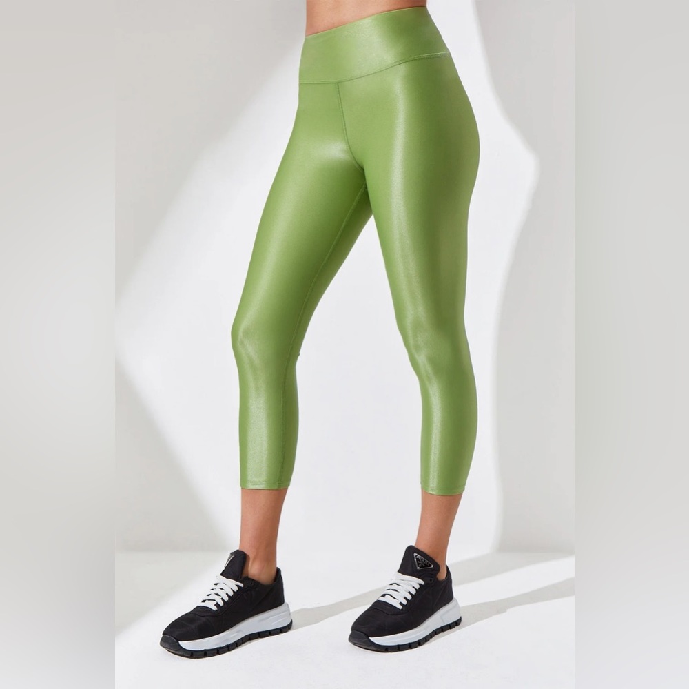 Noli Yoga Liquid 7/8 Legging Ivy Size Medium NWOT